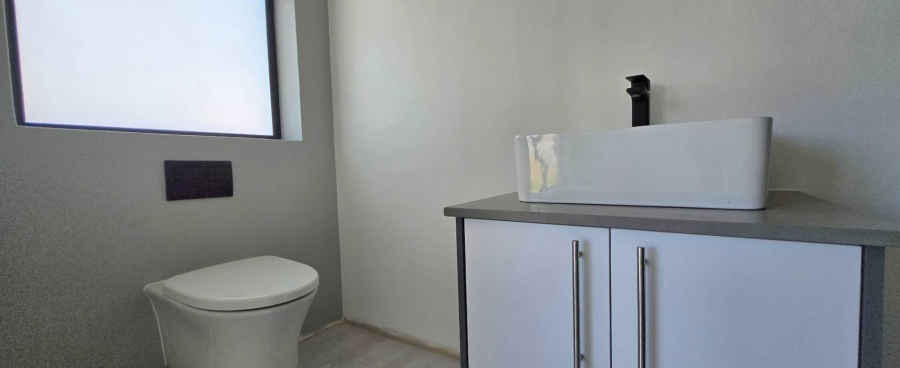 5 Bedroom Property for Sale in Kleinbaai Western Cape